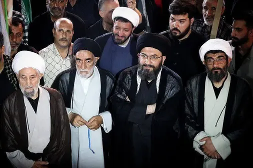 دسته عزاء بمناسبت ایام سوگواری و اسارت آل الله و خونخواهی قائد شهید و امام امت