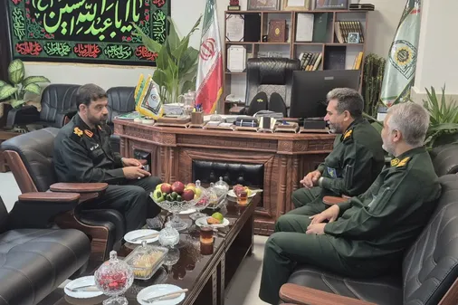 دیدار فرمانده سپاه حضرت سیدالشهدا (ع) استان تهران با فرمانده انتظامی شرق استان تهران به مناسبت هفته نیروی انتظامی
