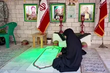 آرامگاه شهید پاکپور در روستای دهسد خنداب