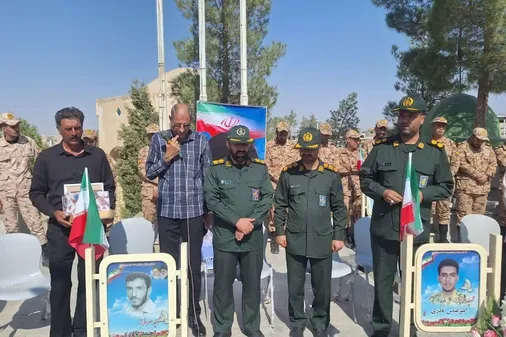 مزار شهید سرباز &laquo;امیرعباس نادری&raquo; در قمبوان غبارروبی و عطرافشانی شد