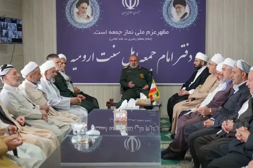 به برکت همدلی ها و وحدت میان شیعه و سنی نظام جمهوری اسلامی ایران از بحران&zwnj;ها عبور کرده است