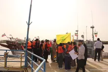 حضور دانشجویان دانشگاه شهید چمران در رژه حماسی لنج داران و صیادان در آبادان