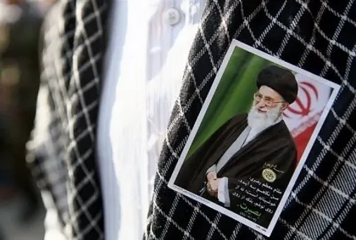 بسیج دانشجویی حلقه میانی بین دانشگاه و جامعه است