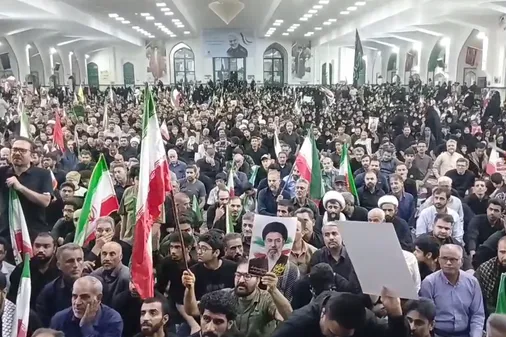 مراسم تدفین ۳ شهید مدافع امنیت در گلزار شهدای بندرعباس