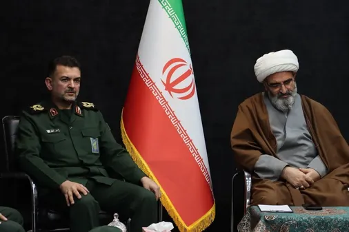 دیدار فرماندهان و جمعی از کارکنان سپاه استان سمنان با نماینده ولی فقیه در استان به مناسبت اعیاد شعبانیه