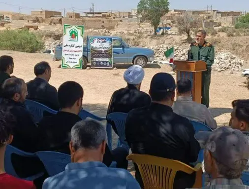 آیین کلنگ&zwnj;زنی پروژه &laquo;آبخیز تا جالیز&raquo; در روستای پهنه&zwnj;بر بیجار برگزار شد