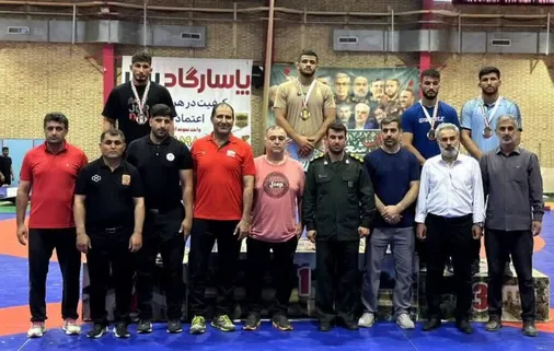 کسب ۲ نشان طلا و برنز کشتی گیران کردستانی در رقابت های کشتی قهرمانی بسیجیان کشور