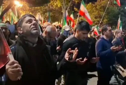 ۶۳ شب میدان&zwnj;داری؛ معلمان مکتب مقاومت، درس ایستادگی را به جهان می&zwnj;دهند
