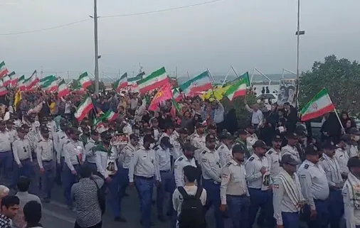 شکوه قیام حماسی در دفاع از وطن؛ اجتماع مدافعان تنگه هرمز  جانفدایان ایران امام رضایی بندرعباس