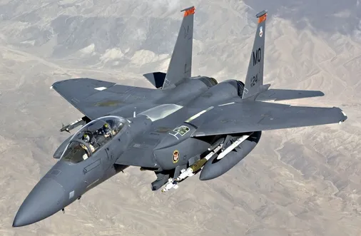 یک فروند جنگنده تهاجمی چندمنظوره و دوسرنشین &laquo;F-15E استرایک ایگل&raquo; آمریکای متجاوز ساقط شد