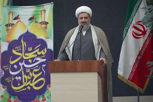 پاسداران نماد مجاهدت و مظلومیت و پرچمداران بصیرت و ایستادگی در جنگ&zwnj;های ترکیبی هستند