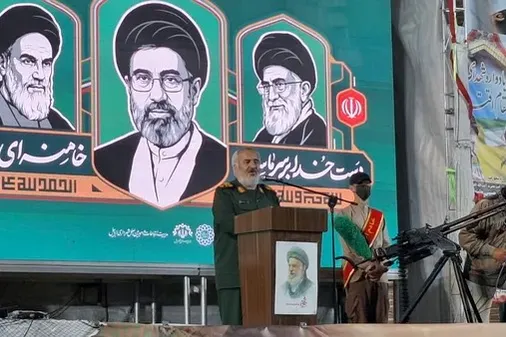 قلدران جهان برای نجات آمریکا، دست به دست هم داده&zwnj;اند