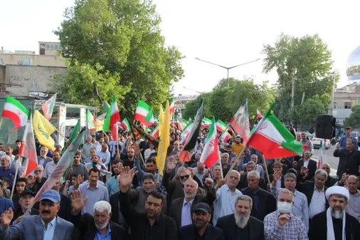 مراسم گرامیداشت یاد و خاطره رهبر شهید و حمایت از نیروهای مسلح ایران عزیز در هفتاد و دومین تجمع مردم اسلام آباد غرب