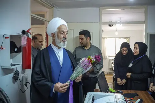 پرستاران، نماد ایثارهای خاموش و آرامش جامعه هستند