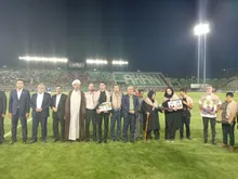تجلیل از خانواده های معظم شهدای جنگ رمضان