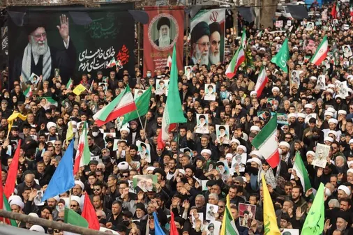 سیل خر&zwnj;وشان امت اسلام و عاشقان ولایت در سوگ امام شهید
