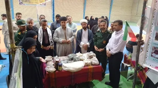برپایی نمایشگاه اسوه پایگاه های بسیج مساجد و محلات سپاه شهرستان سروآباد