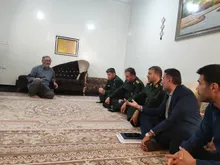 دیدار مسئولان سپاه فتح با خانواده سربازان متوفی و مجروح در گچساران