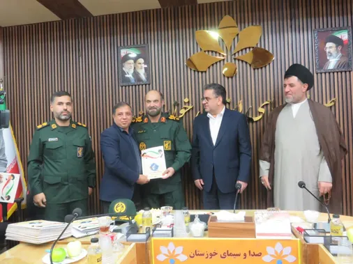 میدان داری خبرنگاران در جنگ روایت&zwnj;ها حماسه آفرید