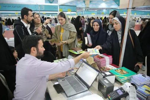 شور دانایی در چهاردهمین نمایشگاه ملی کتاب دفاع مقدس و دوازدهمین نمایشگاه کتاب استان