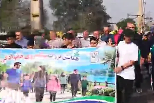 پیاده&zwnj;روی خانوادگی در لنگرود به مناسبت دفاع مقدس