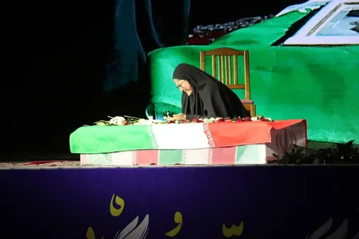 استقبال و تجدید میثاق با شهید گمنام در دومین کنگره سه هزار شهید استان سمنان