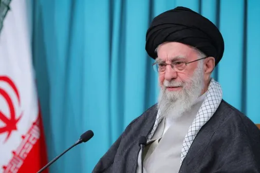بنا نداریم از سلاح هسته&zwnj;ای استفاده کنیم اما غنی&zwnj;سازی را داریم؛ این علم ما با تهدید و بمباران از بین نمی&zwnj;رود