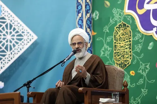 حجت&zwnj;الاسلام والمسلمین حاجی صادقی؛ ترس دشمن از اتحاد ملت ایران بیش از نیروهای مسلح است