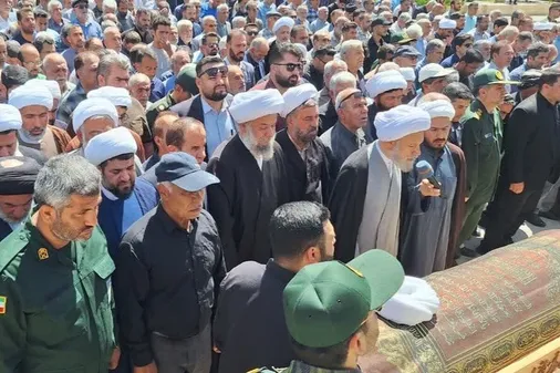 مراسم تشییع و تدفین پیکر فقیه عالیقدر آیت الله حاج شیخ آقابزرگ بنیادی (ره)