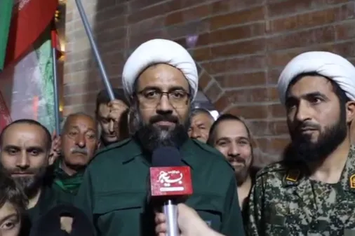 مصاحبه با حجت الاسلام شیخ موسی پولادی مسئول دفترنمایندگی ولی فقیه در سپاه خوزستان در اجتماع باشکوه شبانه کوی باهنر اهواز