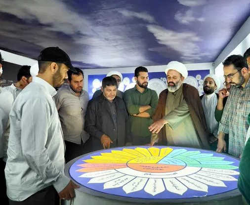 ارکان بسیج سازندگی استان قم از نمایشگاه مسجد جامعه&zwnj;پرداز بازدید کردند