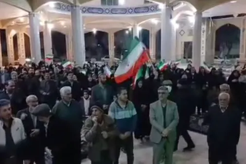 تجمع خودجوش مردم شهرستان بروجن در محکومیت جنایات آمریکایی صهیونیستی و اعلام حمایت از نیروهای مسلح جمهوری اسلامی ایران