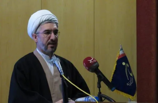 هنرمندان باید با واژه&zwnj;ها از مرزهای اندیشه دفاع کنند&nbsp;