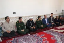 دیدار سردار سهندی فرمانده سپاه انصارالمهدی (عج) استان زنجان به همراهی جمعی از مسئولان سپاه با خانواده شهید والامقام مهدی خدابنده‌لو